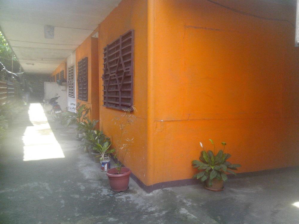 Quoyas Inn Davao City Esterno foto