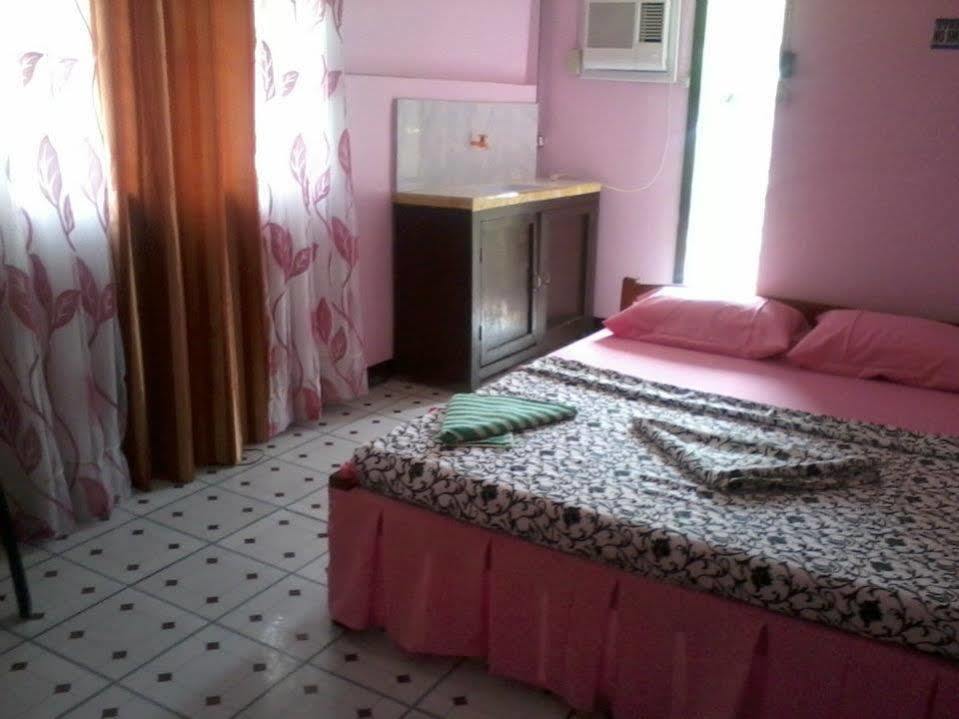 Quoyas Inn Davao City Esterno foto
