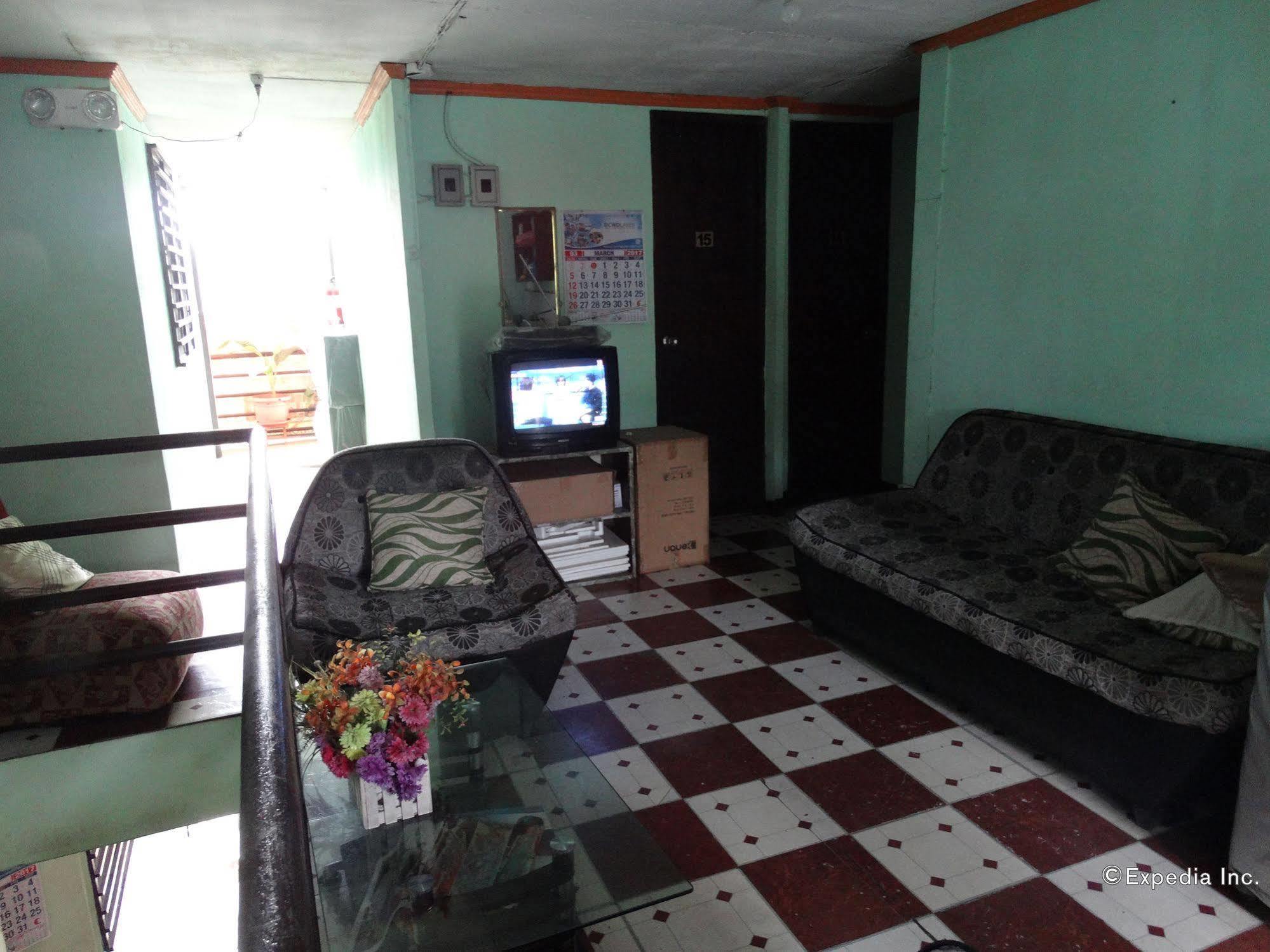 Quoyas Inn Davao City Esterno foto