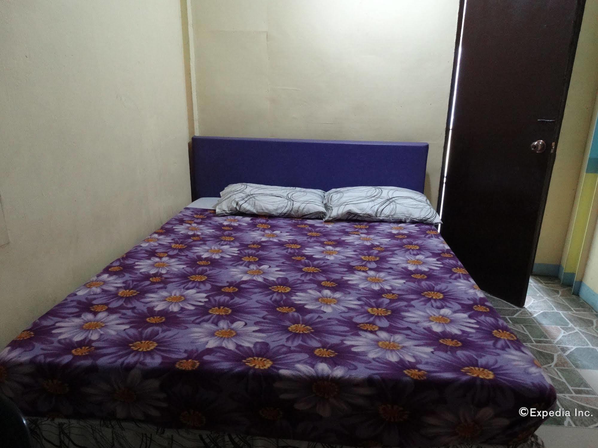 Quoyas Inn Davao City Esterno foto